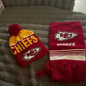 Chiefs Beanie and Scarf Set
